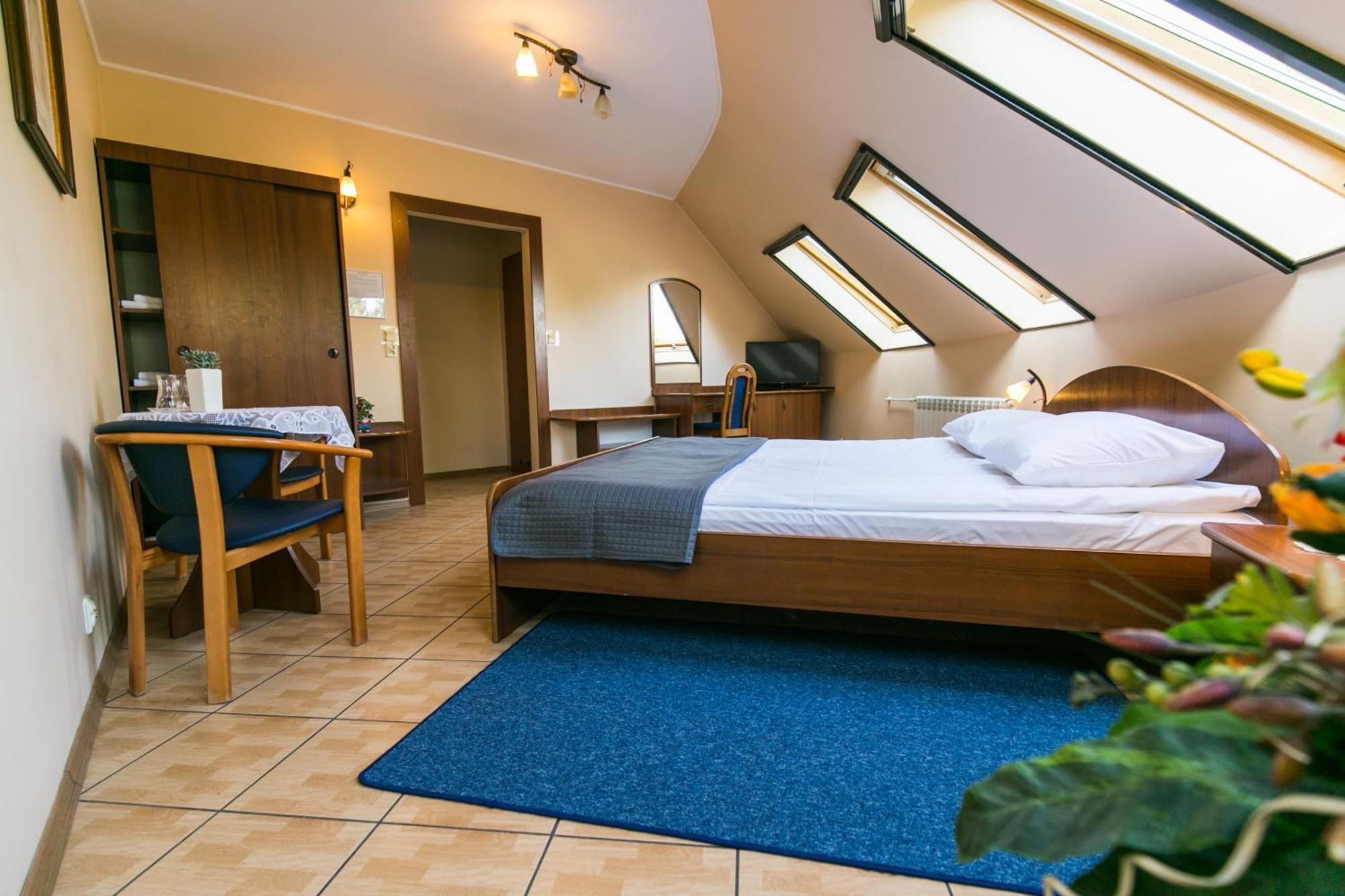 Gosciniec Pod Zaglami Bed & Breakfast Skoki Duze Rom bilde