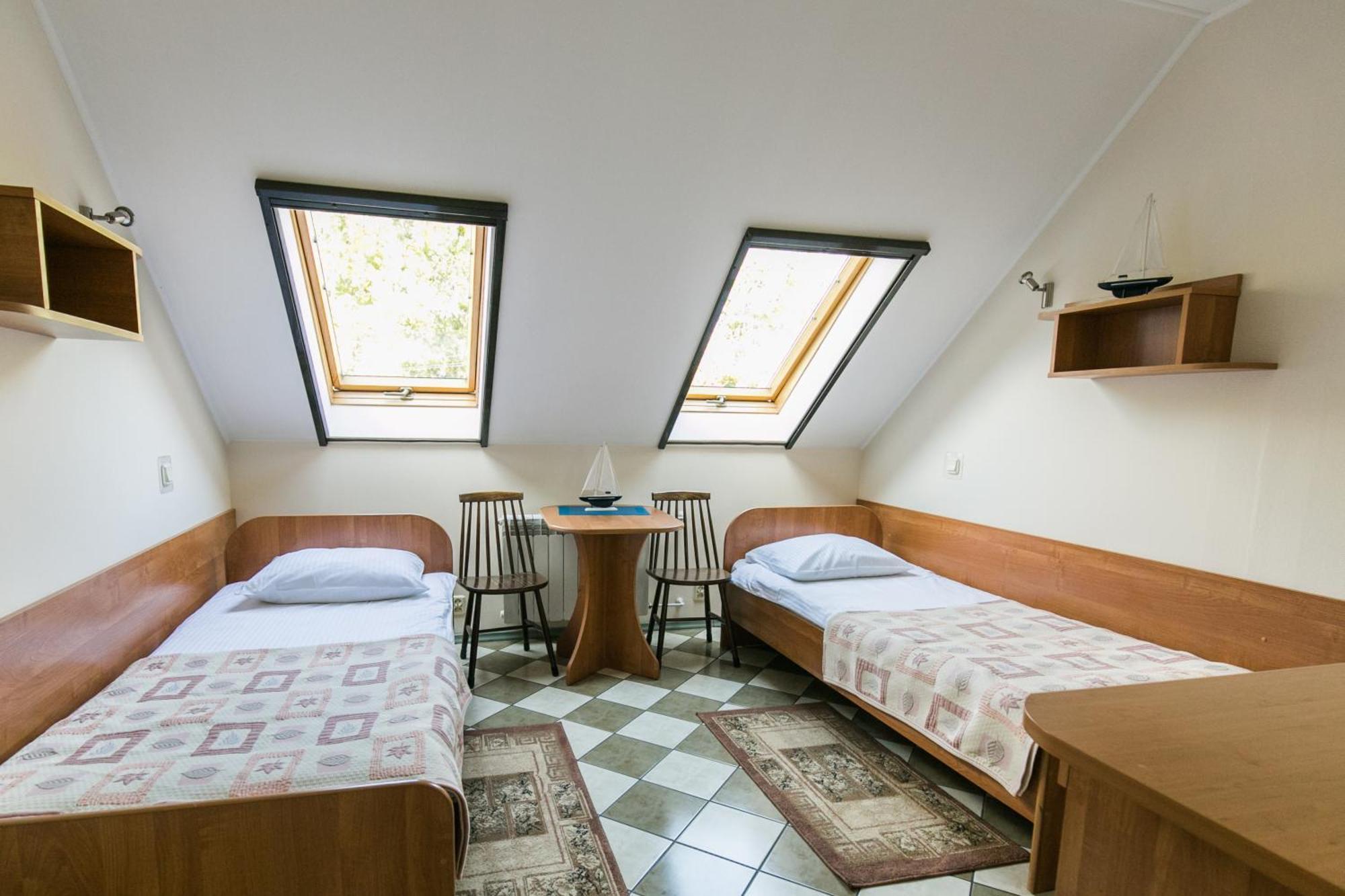 Gosciniec Pod Zaglami Bed & Breakfast Skoki Duze Rom bilde